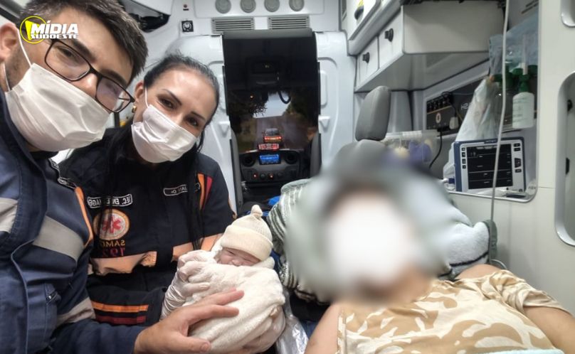 SAMU atende parto de emergência em residência