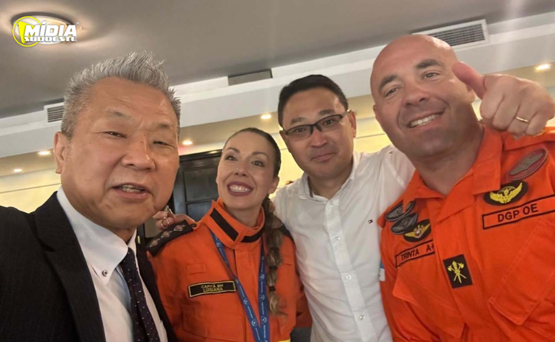 Bombeira paranaense conclui curso no Chile