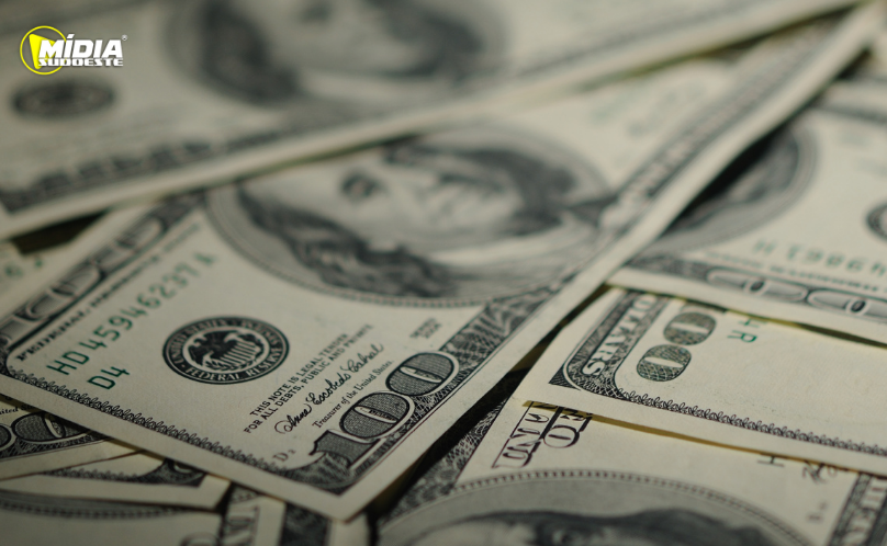 Dólar atinge R$ 5,52 e chega ao maior patamar desde agosto