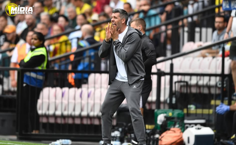 Internacional anuncia Paulo Pezzolano como novo técnico