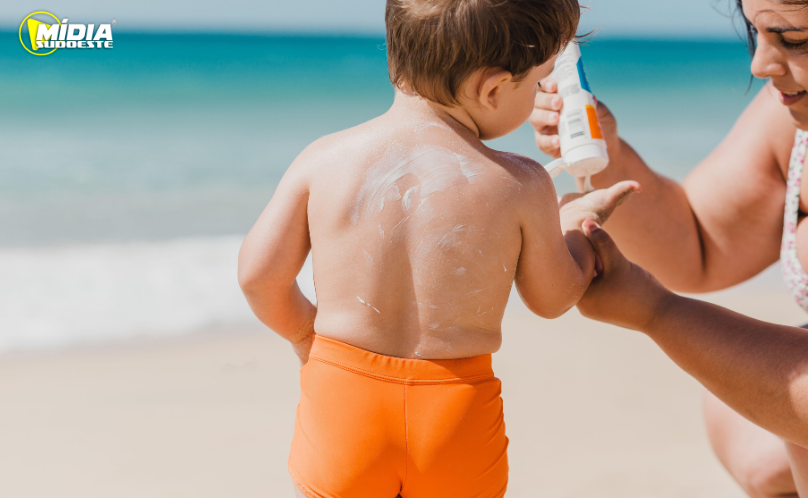 Entenda por que o protetor solar deve fazer parte da rotina