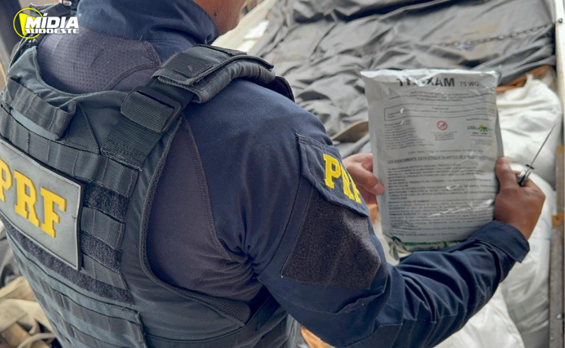 PRF apreende mais de uma tonelada de agrotóxicos na BR-487