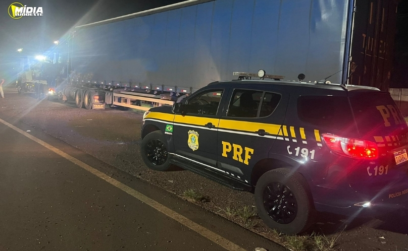 PRF flagra caminhão com condutor embriagado após denúncia na BR-277