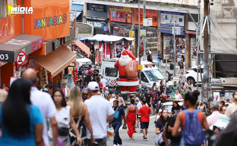 Novo salário mínimo será de R$ 1.621 em 2026