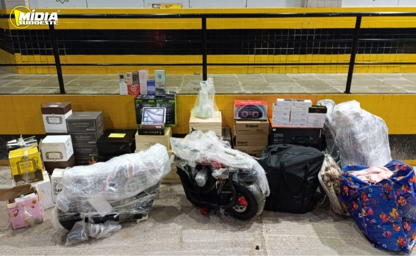 ROTAM da PRE apreende veículo com mercadorias estrangeiras ilegais