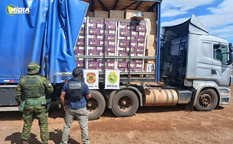 BPFRON prende homem com carga milionária de cigarros eletrônicos 