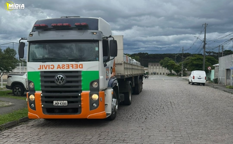 Defesa Civil do Estado envia mais 2 mil telhas para São José dos Pinhais