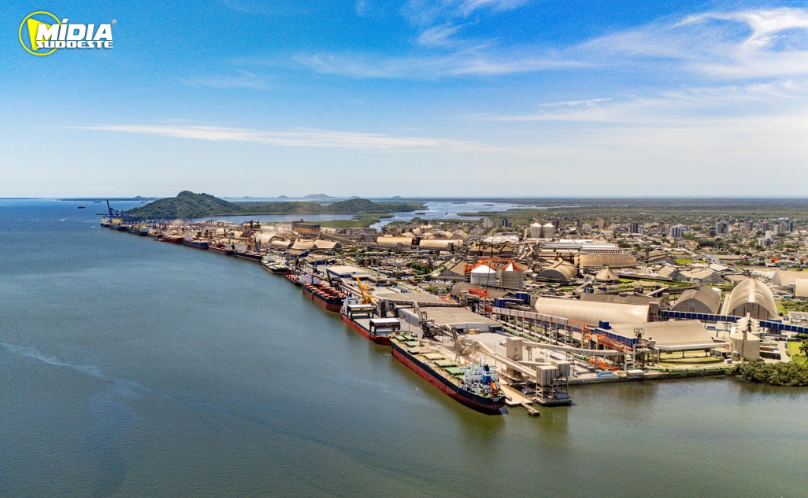Portos do Paraná batem recorde com 73,5 milhões de toneladas em 2025