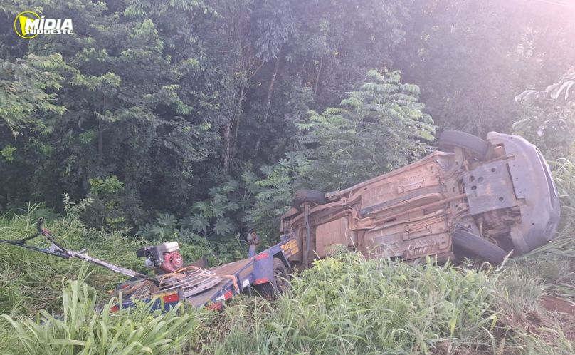 Tombamento é registrado na PR-281 em Dois Vizinhos