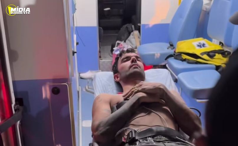Luan Pereira passa mal após show e é levado de ambulância