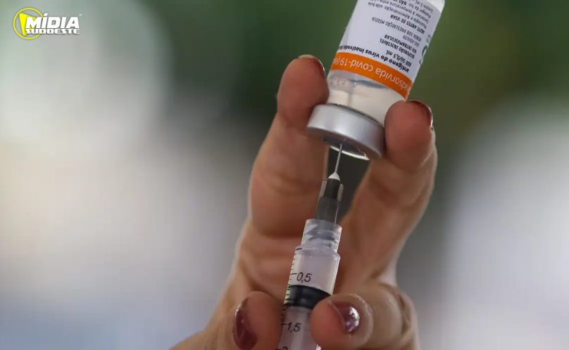 Há 5 anos, Brasil aplicava primeiras doses de vacina contra a covid-19