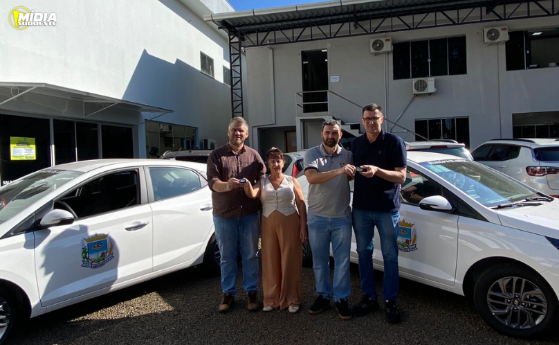 Ampére: Assistência Social e CRAS recebem novos veículos