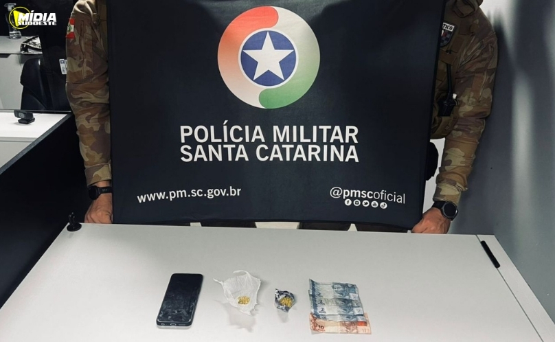 Três adolescentes são apreendidos por tráfico de drogas