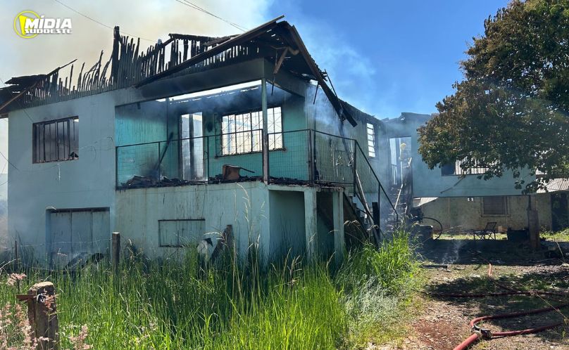 Incêndio atinge residência em Xanxerê