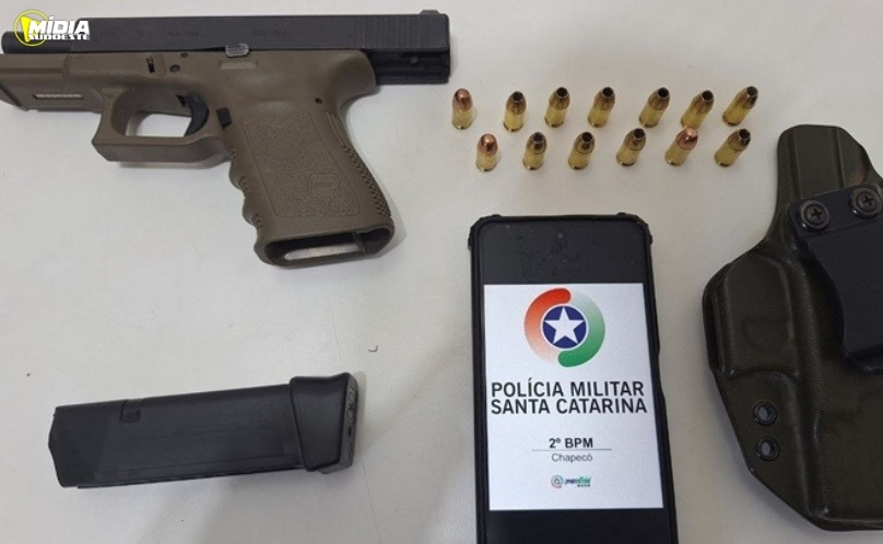 Motorista é detido por porte ilegal de arma de fogo em Chapecó