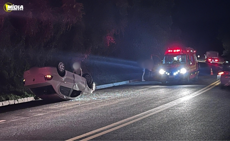 Capotamento é registrado na BR-158, no interior de Cunha Porã