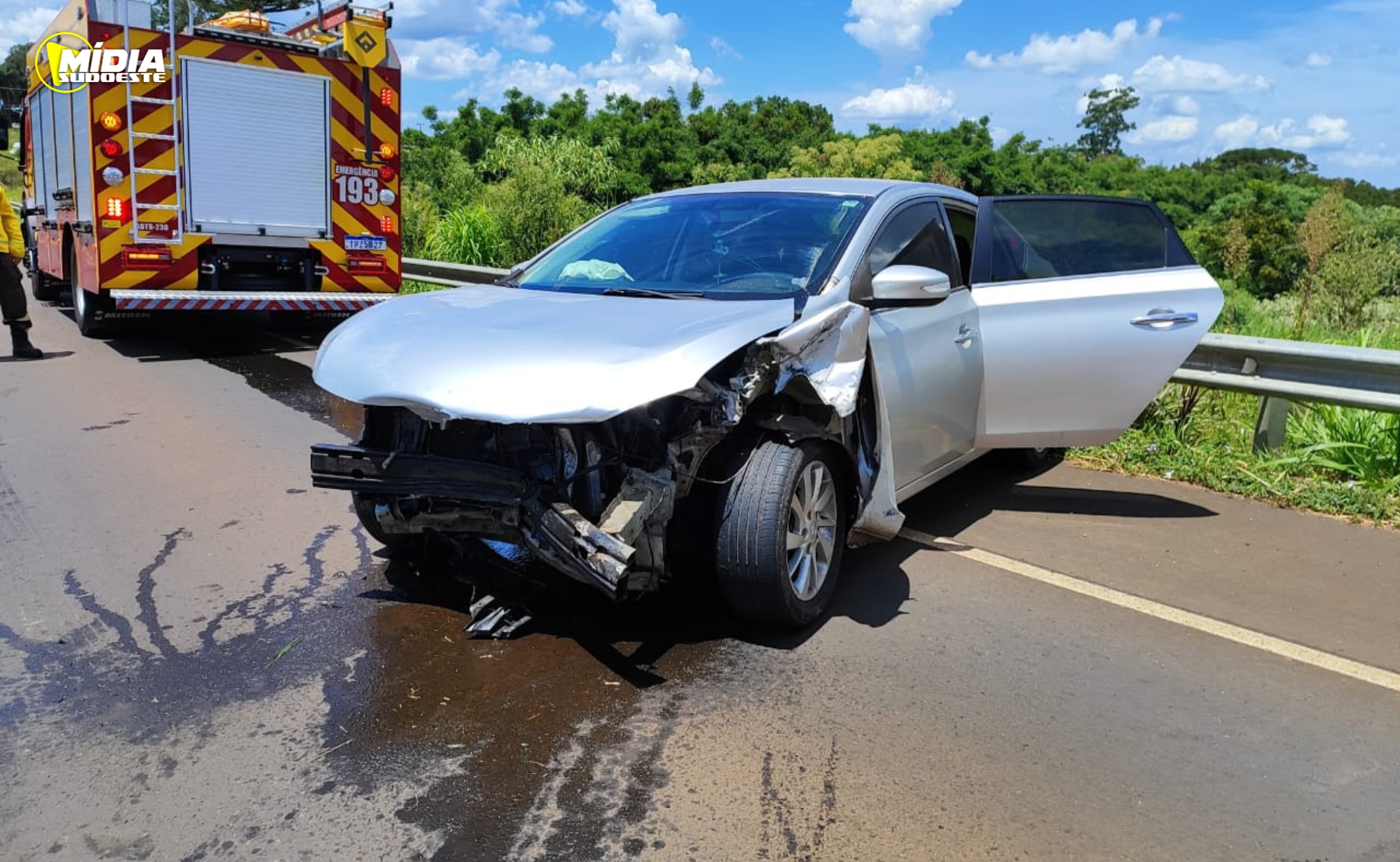 Mulher fica ferida após saída de pista na SC-283