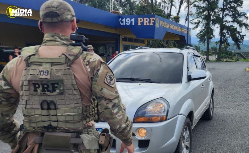 PRF intercepta carga de 657 quilos de maconha