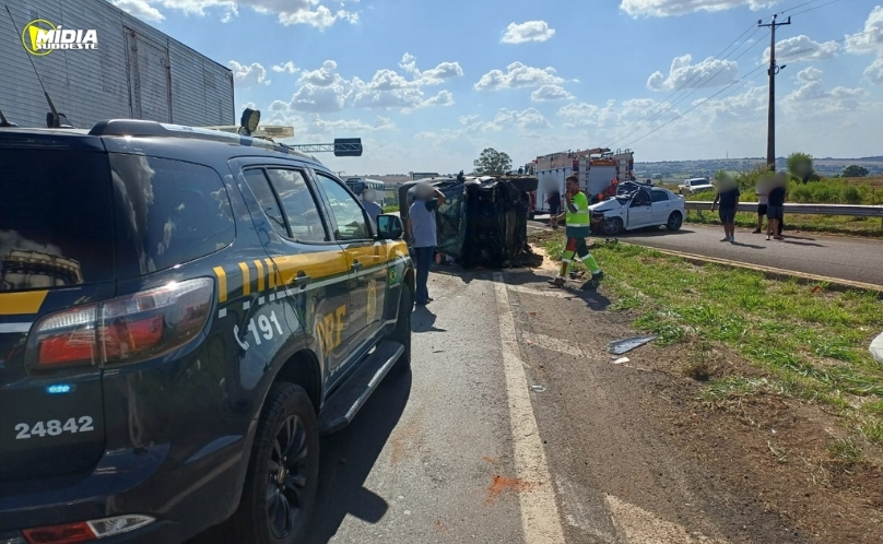 Motorista de 55 anos morre em colisão na BR-376
