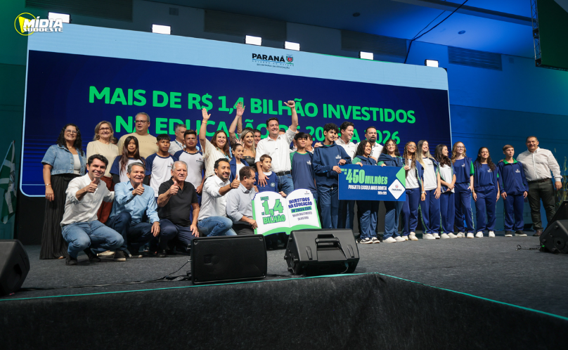 Alunos da rede estadual do Paraná vão receber uniformes completos pela primeira vez