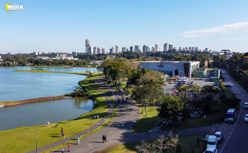Após chuva no fim de semana, massa de ar frio derruba as temperaturas no Paraná