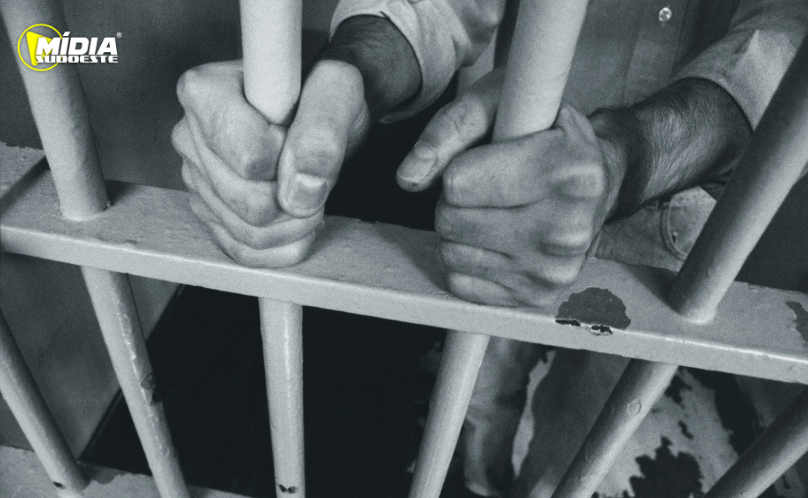 Homem é morto a facadas e suspeito é preso em Francisco Beltrão