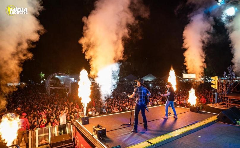 Fernando e Sorocaba agitam multidão na Expobel 2026