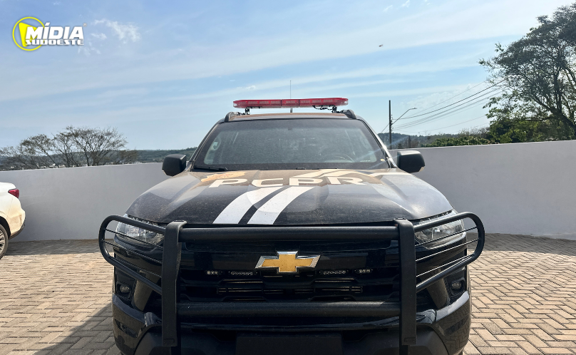 PCPR prende três por desvio de combustível de retroescavadeira da prefeitura