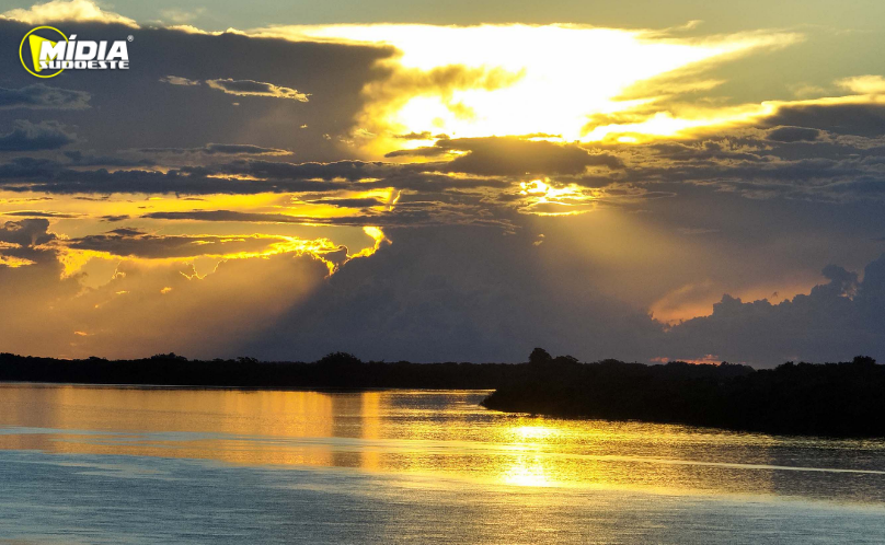 Última semana do verão terá calor e temporais no Paraná