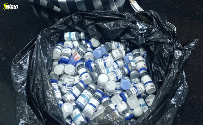 Carga irregular de medicamentos é apreendida pela PRF na BR-277