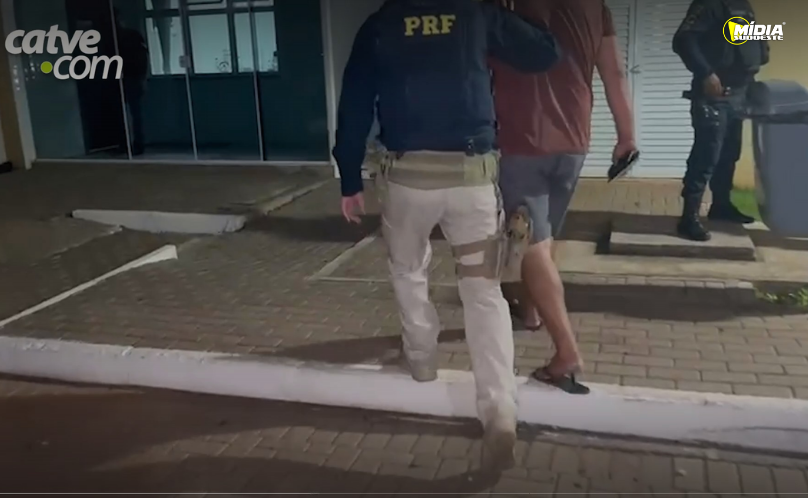 Motorista alcoolizado é preso após causar grave acidente na BR-277