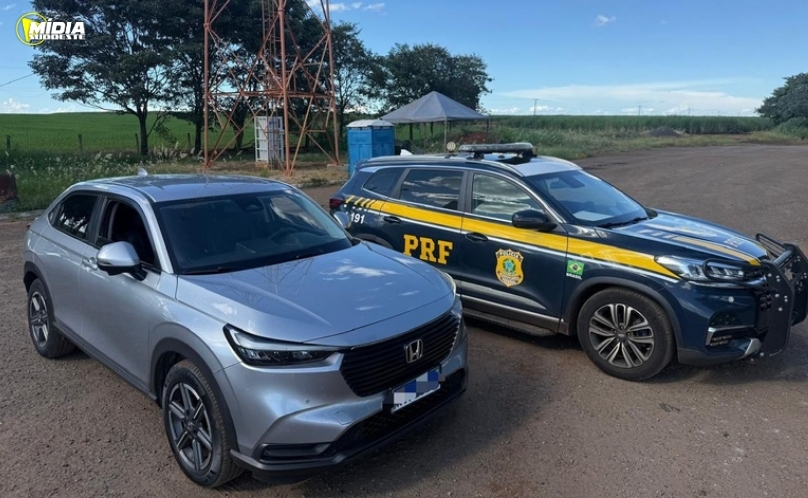 PRF recupera veículos na BR-267
