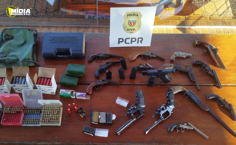 PCPR apreende 27 armas e três pessoas são presas