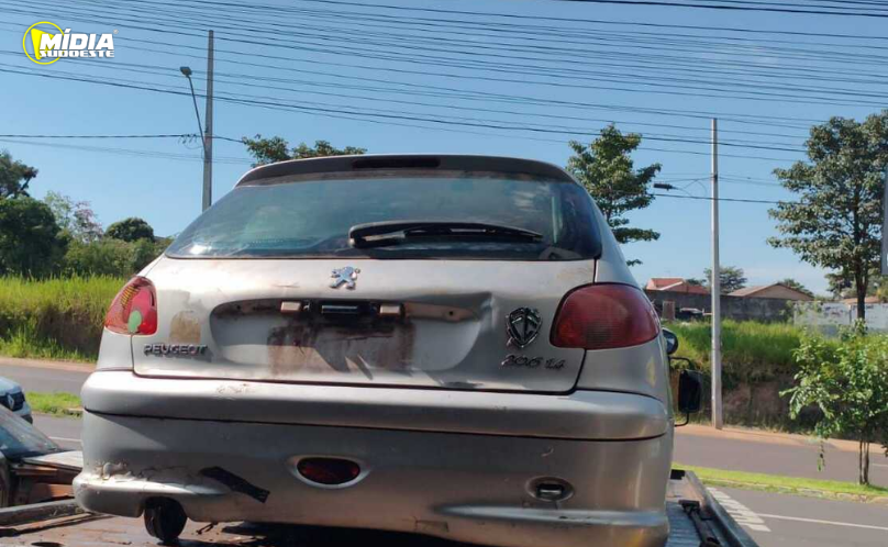 PCPR recupera veículo furtado e prende dois homens por receptação