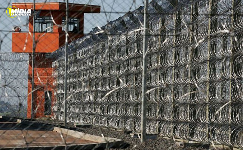 Nova lei prevê até 40 anos de prisão para líderes de facções