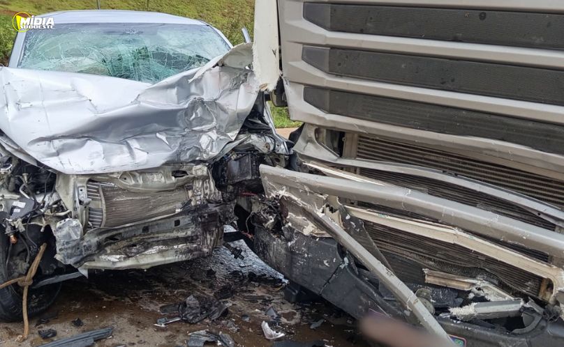 Acidente deixa motorista gravemente ferido na PRC-280