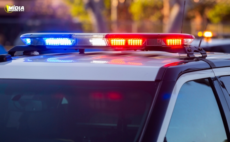 Motorista com mandado de prisão é detido durante patrulhamento