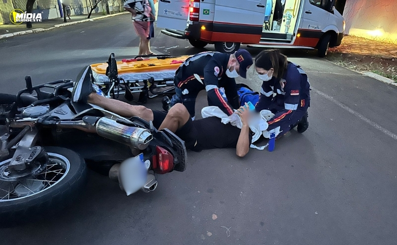 SAS: Acidente entre carro e motocicleta é registrado na Rua Tiradentes