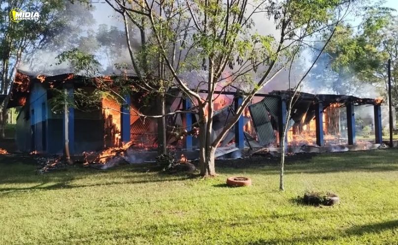 Tiene 13 años y está acusado de prender fuego una escuela en San Antonio