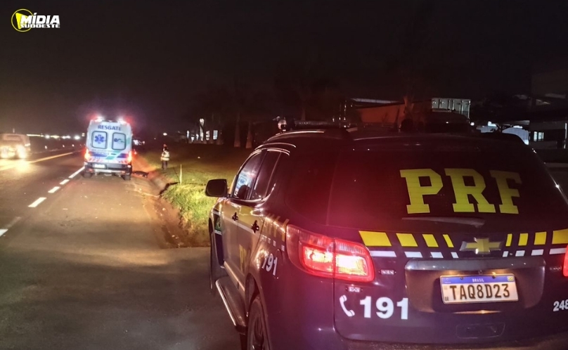 Homem morre ao ser atropelado na BR-153