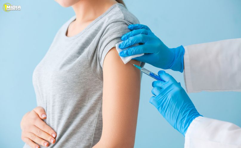 Paraná aplica 153,9 mil doses contra influenza no início da campanha