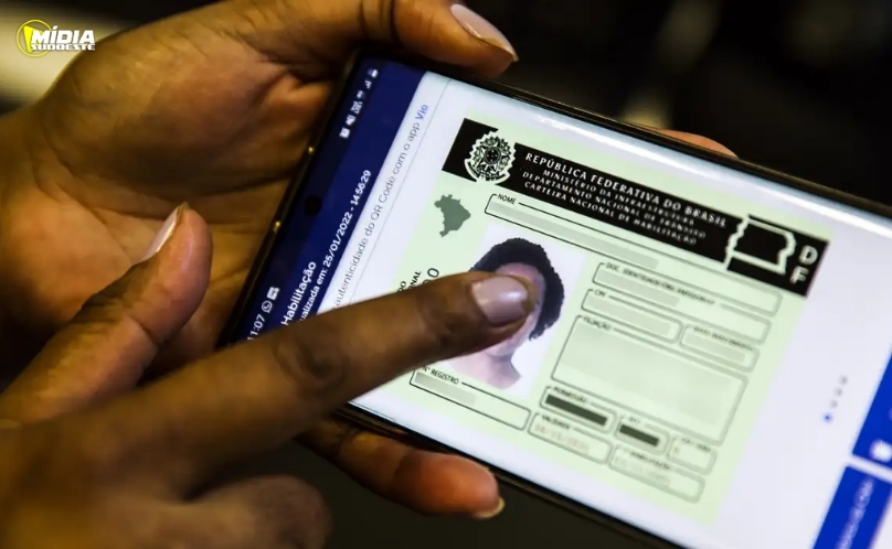 Proposta de renovação automática da CNH gera alerta de risco no trânsito