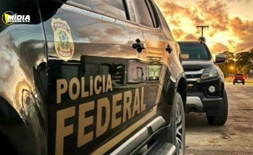 PF prende motoristas por descaminho durante fiscalização