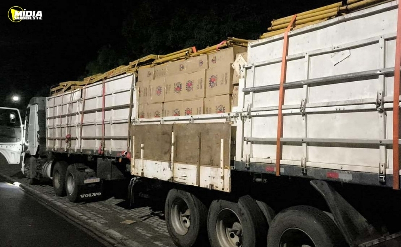 PMPR apreende caminhão com cigarros contrabandeados em Pato Branco