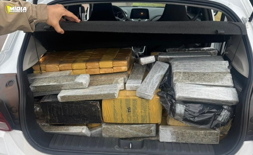 PMPR rastreia veículo e apreende 269 kg de maconha em Umuarama