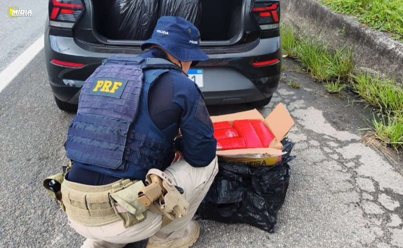 PRF apreende mais de 110 quilos de maconha na BR-101