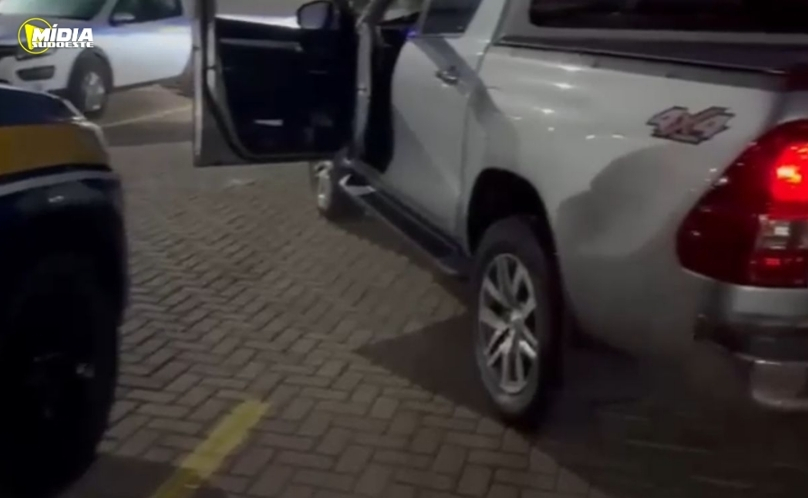 PRF recupera caminhonete furtada em menos de duas horas