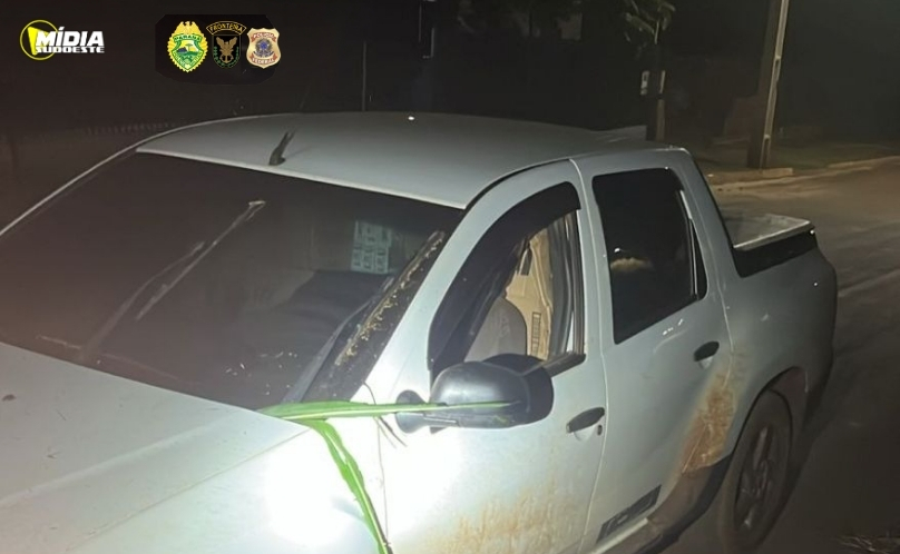 BPFRON e Polícia Federal apreendem veículos e carga de contrabando