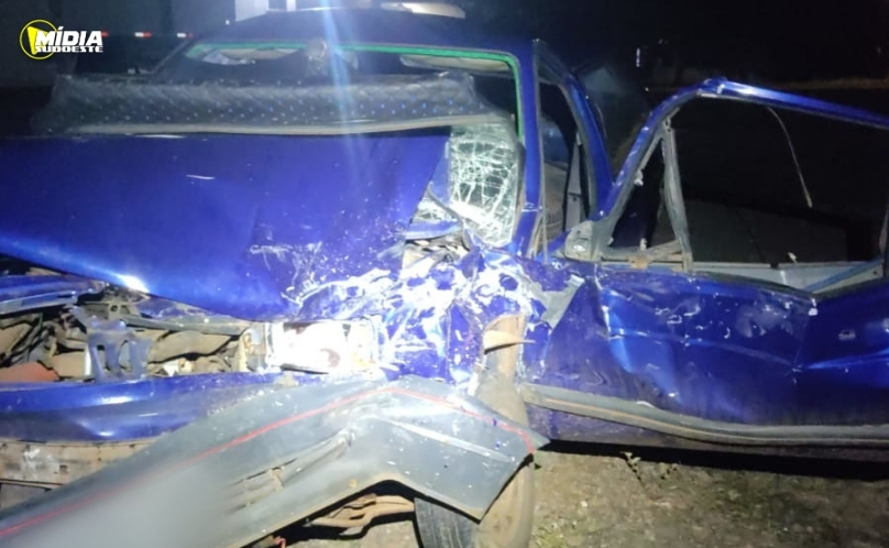 Colisão transversal deixa um ferido na PR-180