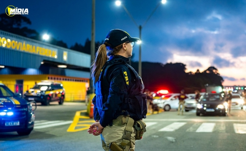PRF reforça fiscalização nas rodovias do Paraná durante o feriado de Tiradentes
